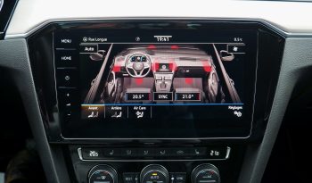 
VOLKSWAGEN Passat SW 2,0 Tdi 150 DSG7 Elégance  + Digital Cockpit + 18 complet								