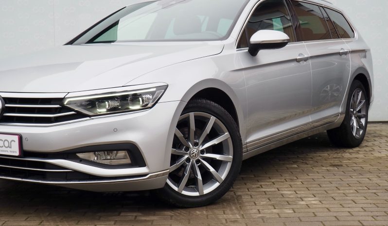 VOLKSWAGEN Passat SW 2,0 Tdi 150 DSG7 Elégance  + Digital Cockpit + 18