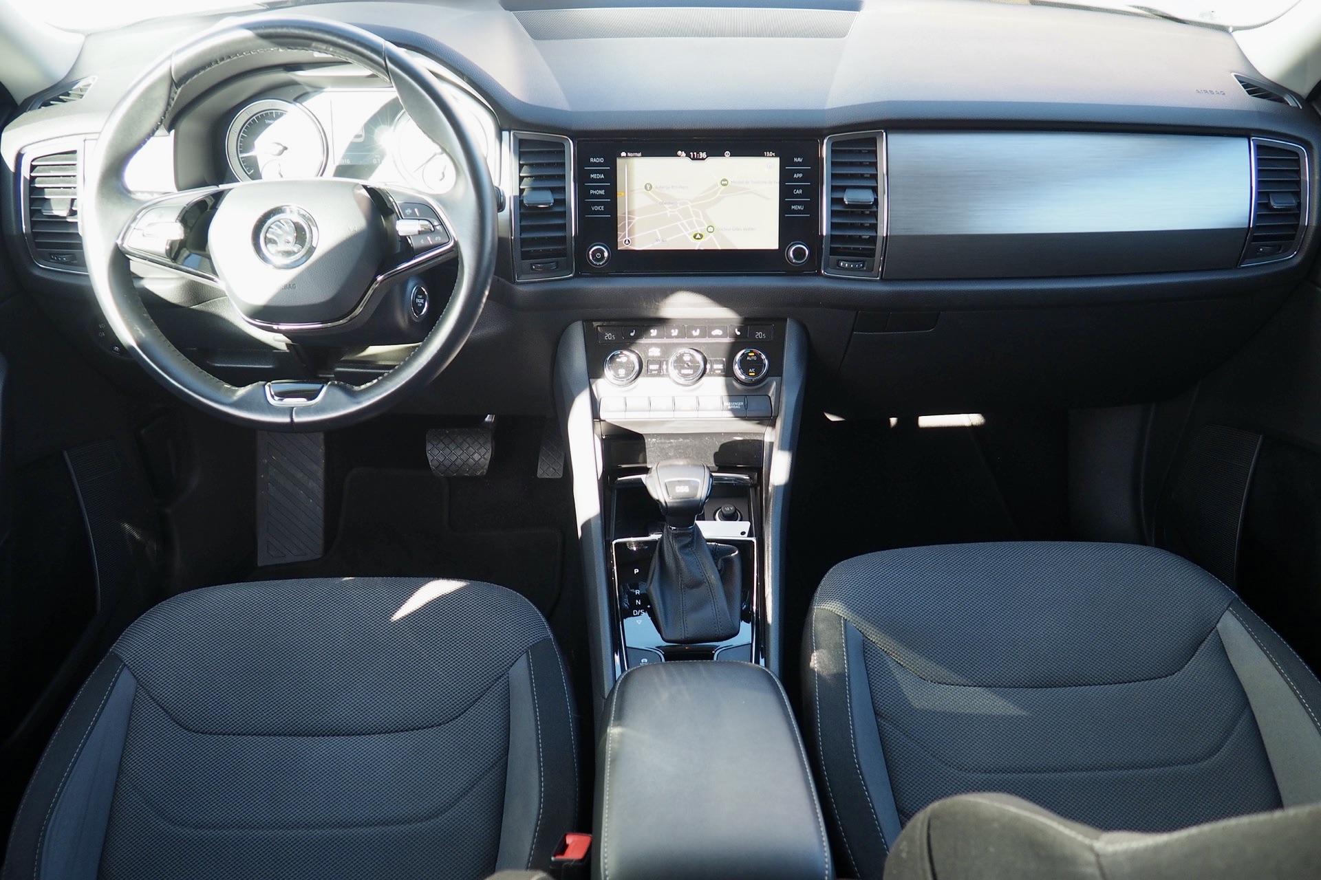 SKODA Kodiaq 1,5 Tsi 150 DSG Ambition  + Caméra + Carte main-libre + Options, 1ère Main – Garantie 12 mois