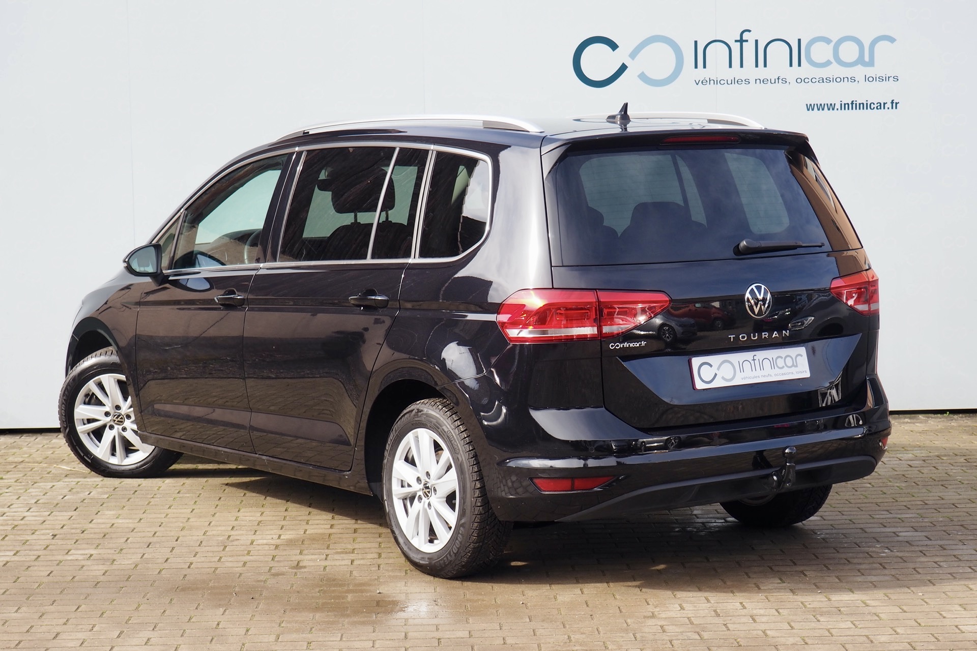 VOLKSWAGEN Touran 1,5 Tsi 150 Evo Style  + Digital Cockpit + Attelage + Options, 1ère Main  – Garantie 12 mois.