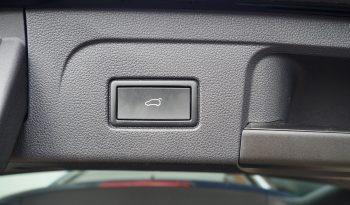 VOLKSWAGEN Touran 1,5 Tsi 150 Evo DSG7 Carat + Toit panoramique + Attelage + Full Led + Options, 1ère Main – Garantie 12 mois. complet