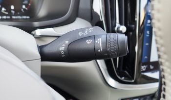 
VOLVO V60 B3 163 Geartronic Inscription  + Toit panoramique + Attelage  + Intellisafe Pro + Options, 1ère Main – Garantie 12 mois. complet								