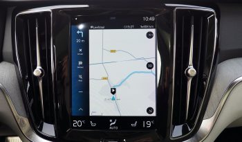 
VOLVO V60 B3 163 Geartronic Inscription  + Toit panoramique + Attelage  + Intellisafe Pro + Options, 1ère Main – Garantie 12 mois. complet								