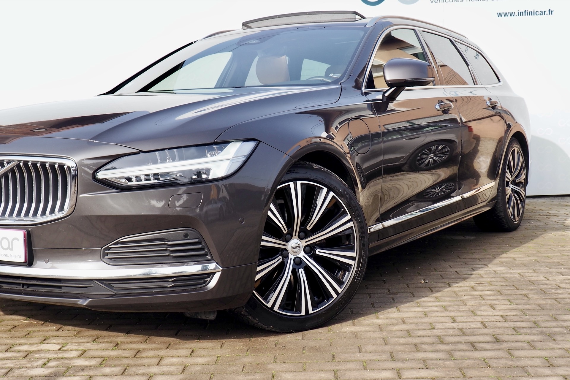 VOLVO V90 T6 Recharge 340 Inscrition Luxe  + Full Options, 1ère Main – Garantie 12 mois.