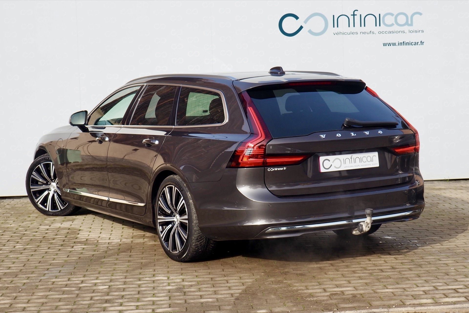 VOLVO V90 T6 Recharge 340 Inscrition Luxe  + Full Options, 1ère Main – Garantie 12 mois.