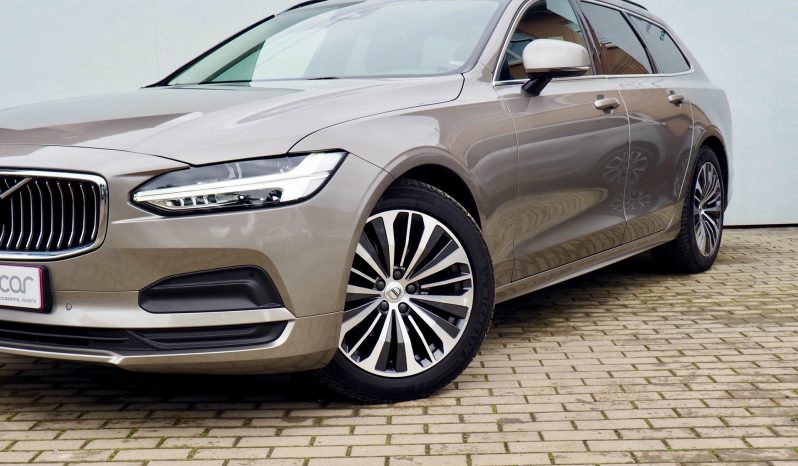 VOLVO V90 B4 197 Geartronic Momentum Business  + Options, 1ère Main – Garantie 12 mois.