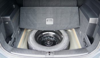 VOLKSWAGEN Touran 2,0 Tdi 150 DSG Carat + Toit pano. + Caméra + Full Led + Options – Garantie 12 mois. complet