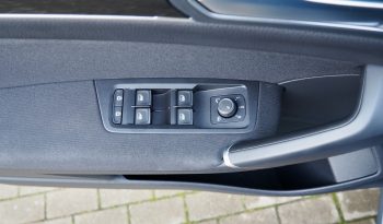 VOLKSWAGEN Touran 2,0 Tdi 150 DSG Carat + Toit pano. + Caméra + Full Led + Options – Garantie 12 mois. complet