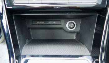 VOLKSWAGEN Touran 2,0 Tdi 150 DSG Carat + Toit pano. + Caméra + Full Led + Options – Garantie 12 mois. complet