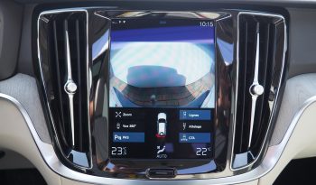 VOLVO V60 B3 163 Geartronic Inscription Luxe + Toit panoramique + Caméra + Attelage + HUD + H.Kardon + Pilot Assist + Options, 1ère Main – Garantie 12 mois. complet