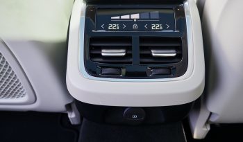 VOLVO V60 B3 163 Geartronic Inscription Luxe + Toit panoramique + Caméra + Attelage + HUD + H.Kardon + Pilot Assist + Options, 1ère Main – Garantie 12 mois. complet