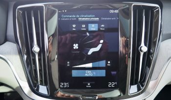 VOLVO V60 B3 163 Geartronic Inscription Luxe + Toit panoramique + Caméra + Attelage + HUD + H.Kardon + Pilot Assist + Options, 1ère Main – Garantie 12 mois. complet