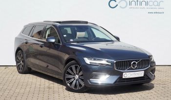 VOLVO V60 B3 163 Geartronic Inscription Luxe + Toit panoramique + Caméra + Attelage + HUD + H.Kardon + Pilot Assist + Options, 1ère Main – Garantie 12 mois. complet