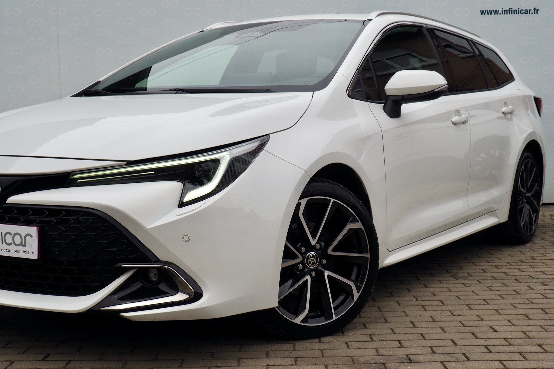 Toyota Corolla Touring Sport 2,0 Hybride 196 Collection  + 1ère Main – Garantie 12 mois