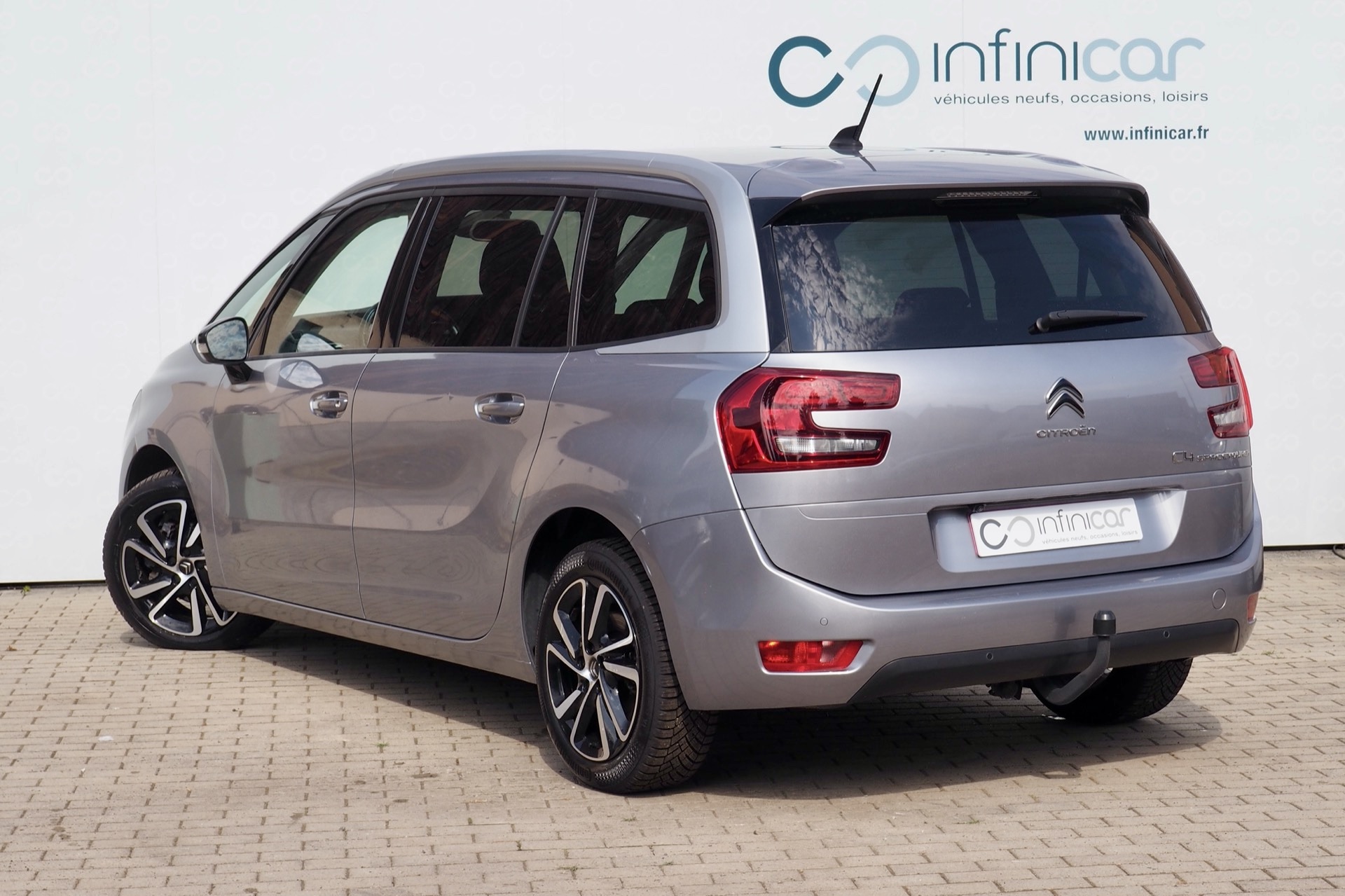 CITROEN Grand C4 Spacetourer Hdi 130 EAT8 Shine, 7 places + Attelage + Options, 1ère Main – Garantie 12 mois
