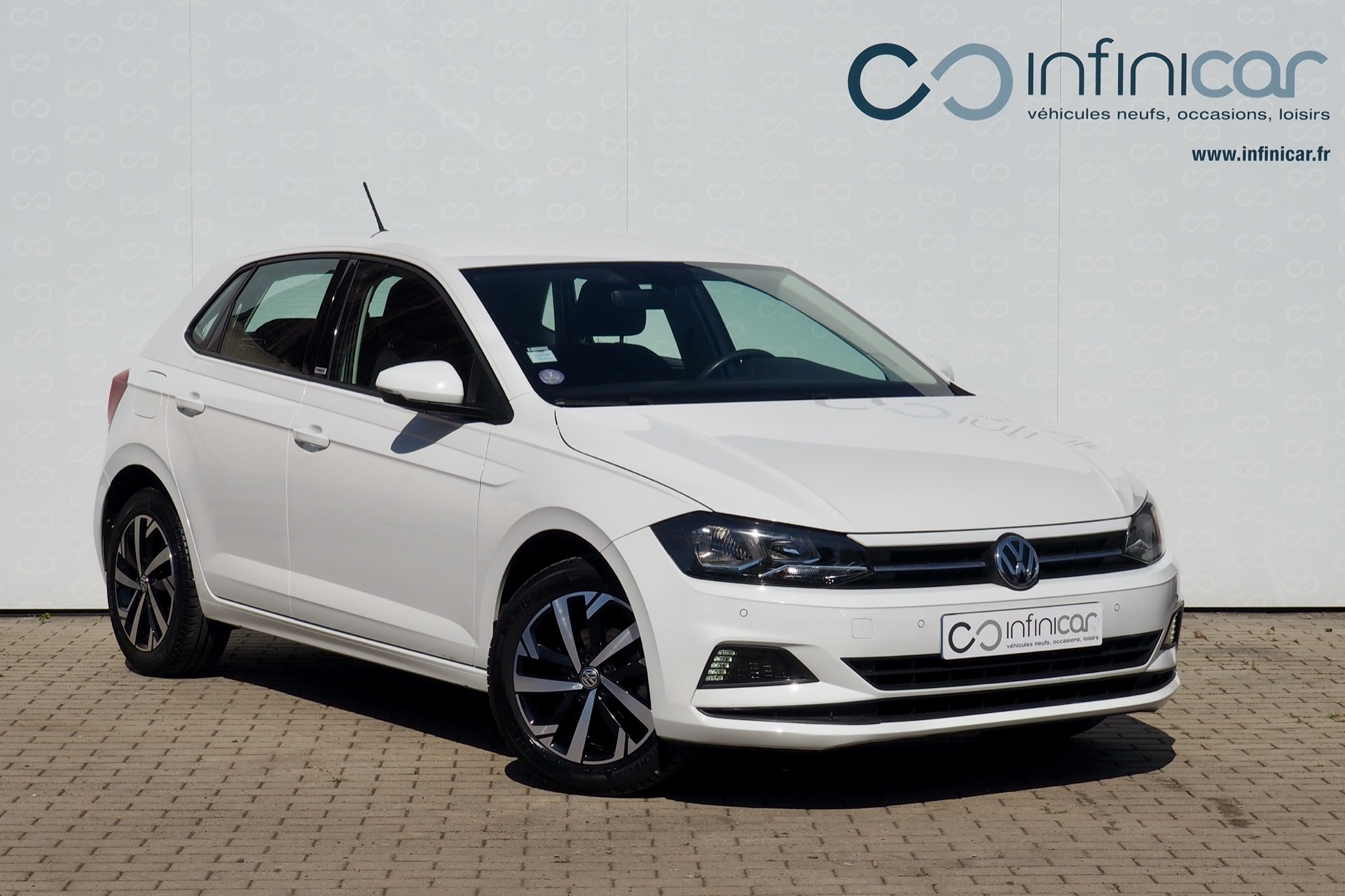 VOLKSWAGEN Polo TSI 95 Connect, 5p.  – Garantie 12 mois.