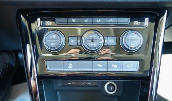 
VOLKSWAGEN Touran 1,5 Tsi 150 Evo DSG7 Carat  + Attelage + Caméra + Options, 1ère Main – Garantie 12 mois complet								