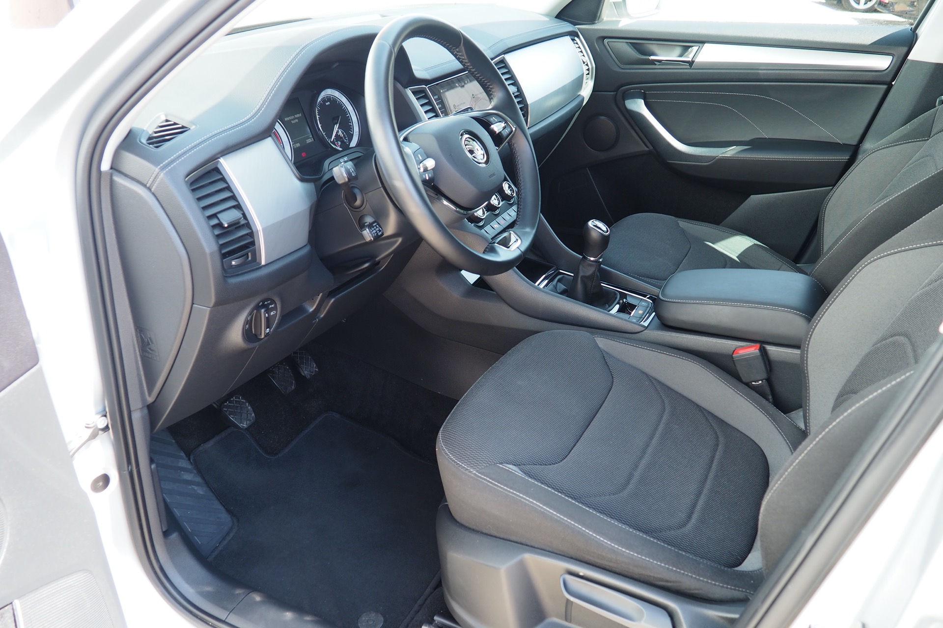SKODA Kodiaq 1,5 Tsi 150 Ambition  + Attelage + Caméra + Full Led + Options, 1ère Main – Garantie 12 mois