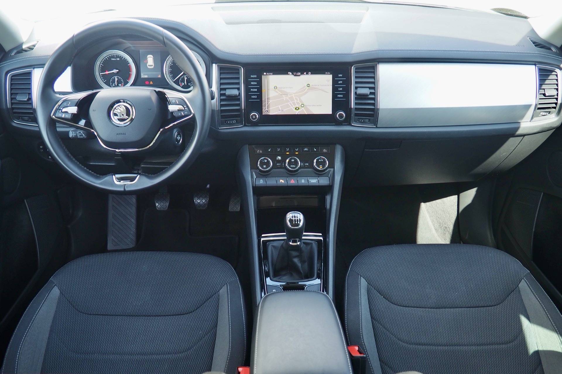 SKODA Kodiaq 1,5 Tsi 150 Ambition  + Attelage + Caméra + Full Led + Options, 1ère Main – Garantie 12 mois
