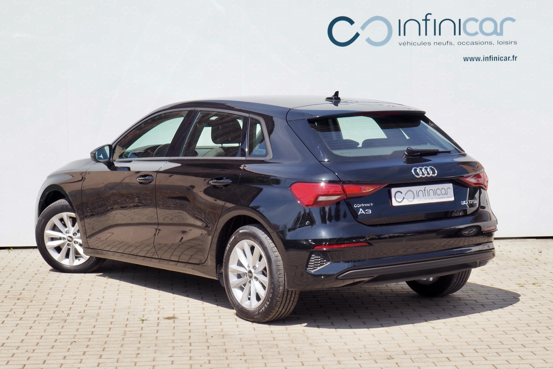 Audi A3 Sportback 30 Tfsi 110 Business Line + + Options, 1ère Main – Garantie 12 mois