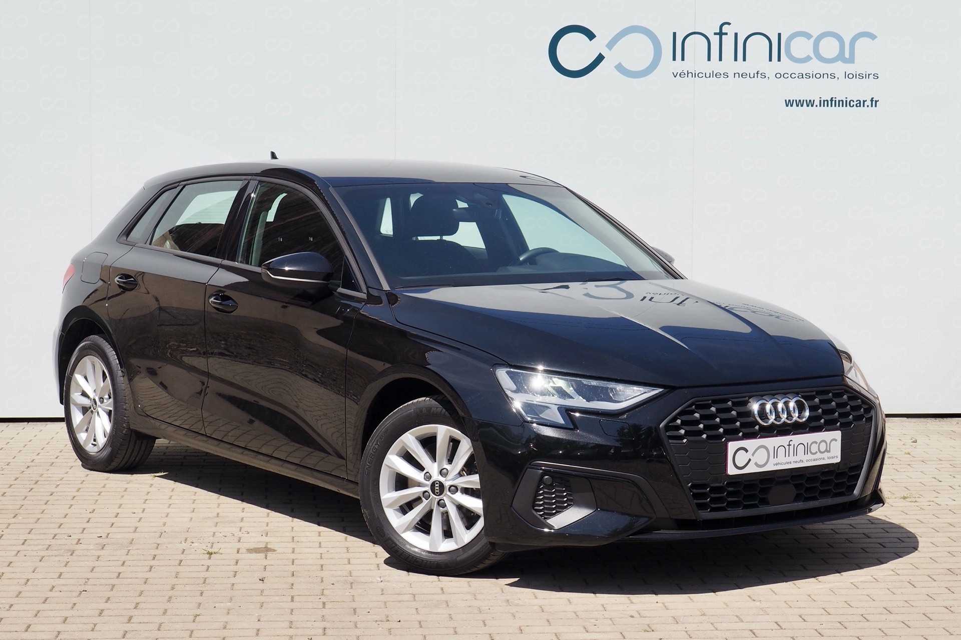 Audi A3 Sportback 30 Tfsi 110 Business Line + + Options, 1ère Main – Garantie 12 mois