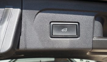 
VOLKSWAGEN Touran VOLKSWAGEN Touran 2,0 Tdi 150 DSG Style, 7 places  + Toit pano. + Caméra + Full Led + Options – Garantie 12 mois complet								