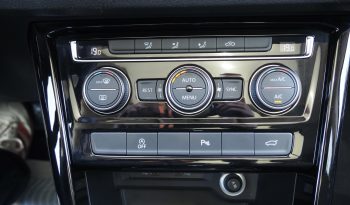 
VOLKSWAGEN Touran VOLKSWAGEN Touran 2,0 Tdi 150 DSG Style, 7 places  + Toit pano. + Caméra + Full Led + Options – Garantie 12 mois complet								