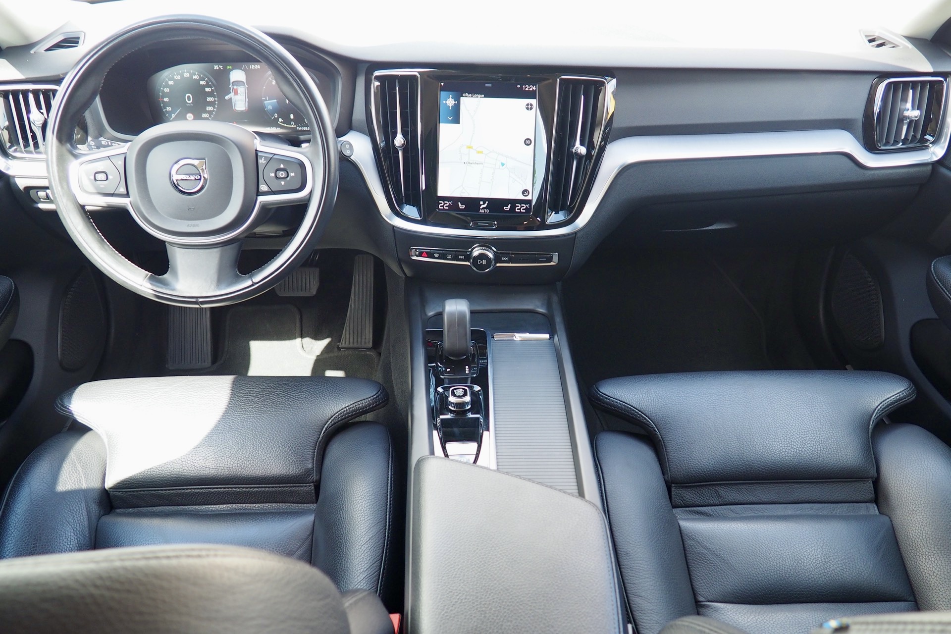 VOLVO V60 B4 197 Geartronic Momentum Business  + Cuir + Caméra + Options, 1ère Main  – Garantie 12 mois.
