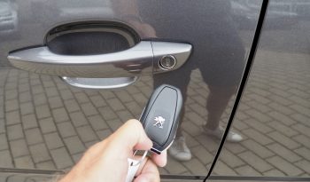 Peugeot Rifter 1,5 HDi 130 GT-Line + Toit panoramique + Attelage + Options, 1ère Main – Garantie 12 mois. complet