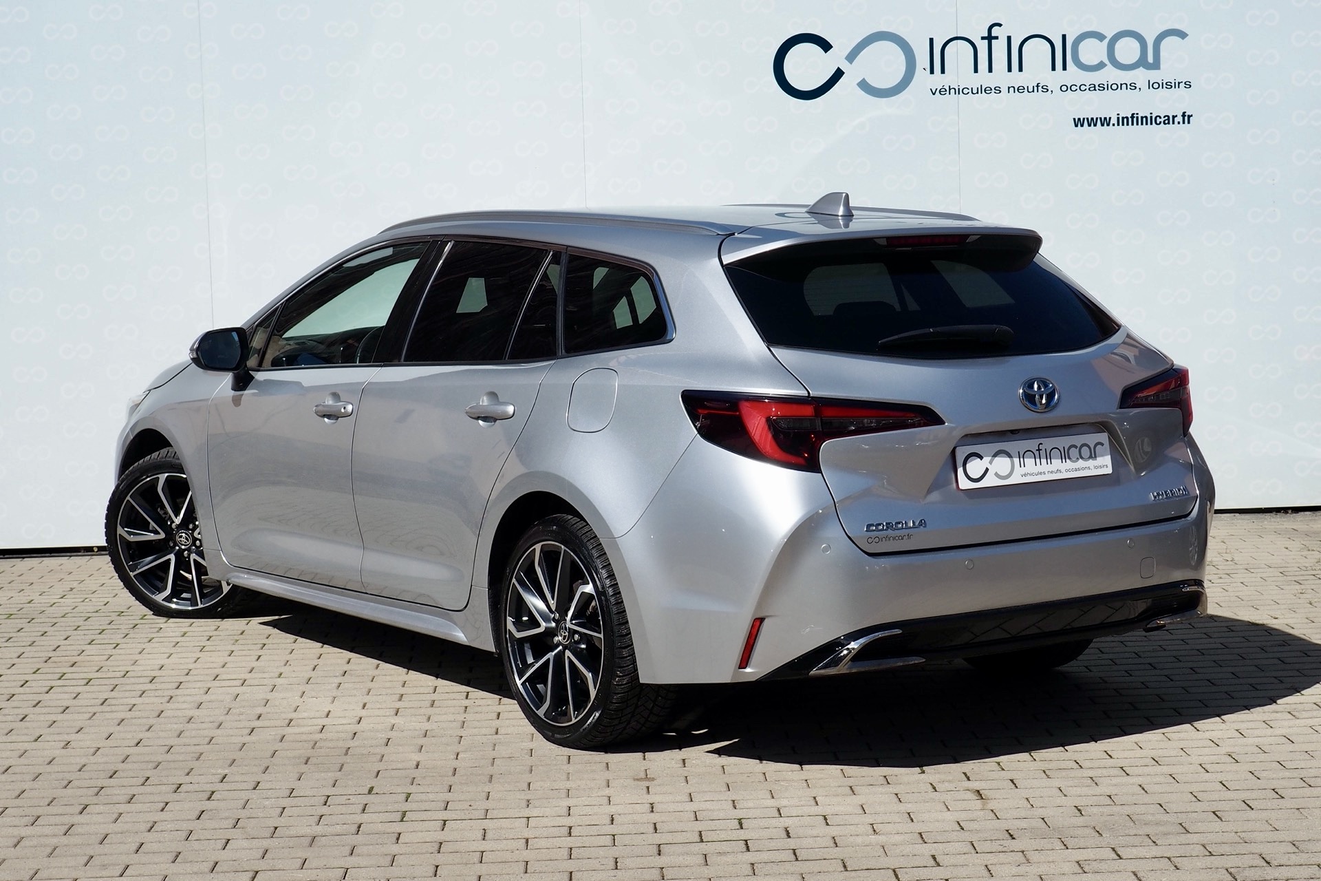 Toyota Corolla Touring Sports Hybride 140h Collection  + Options, 1ère Main – Garantie 12 mois.
