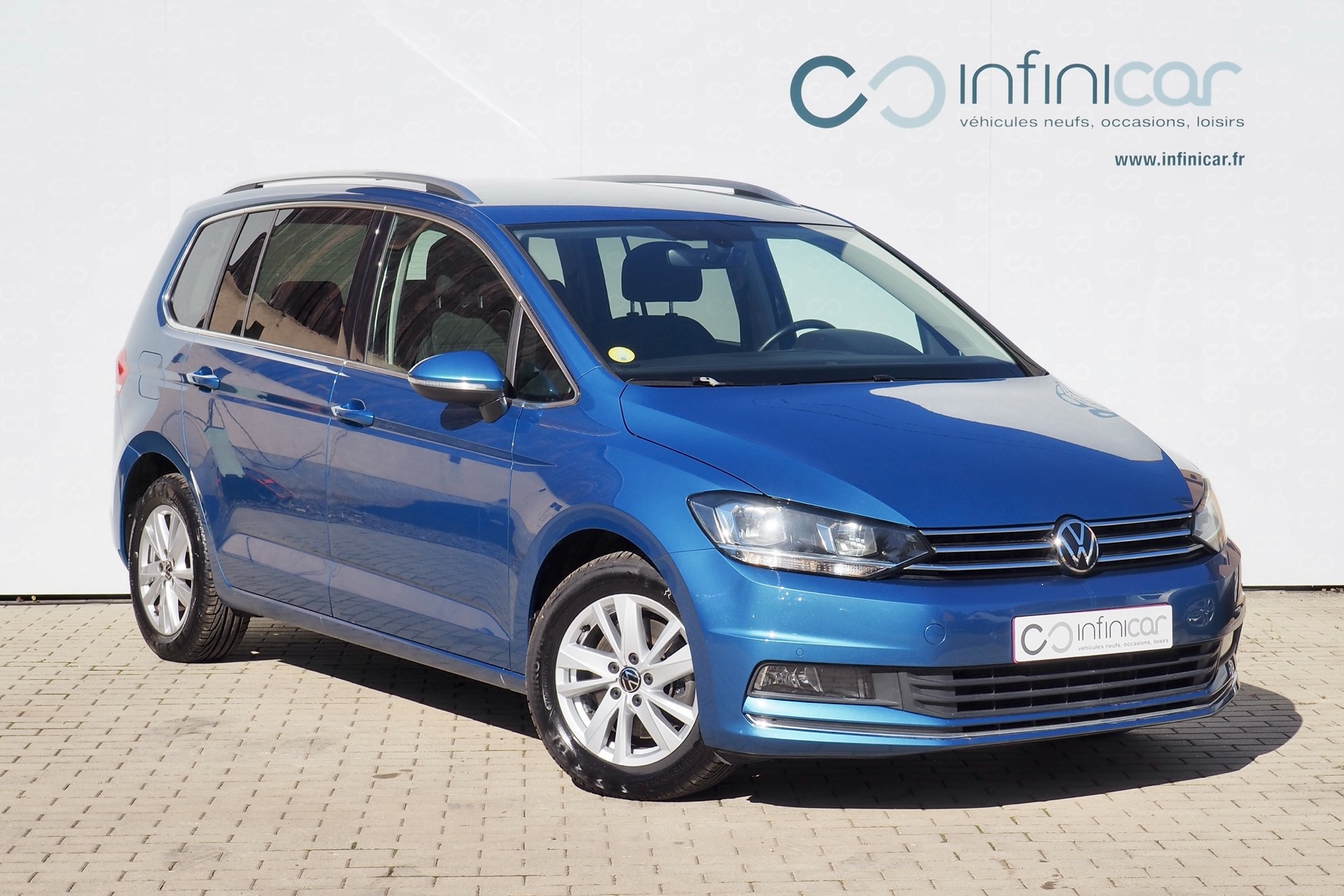 VOLKSWAGEN Touran 2,0 Tdi 122 Carat, 7 places  + Attelage + Caméra + Options, 1ère Main – Garantie 12 mois