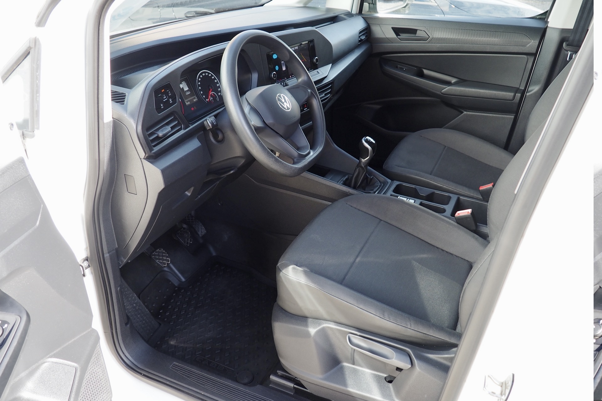 VOLKSWAGEN Caddy Van 2.0 Tdi 102 Business Line + Caméra – Garantie 12 mois – (14916,66 € HT)