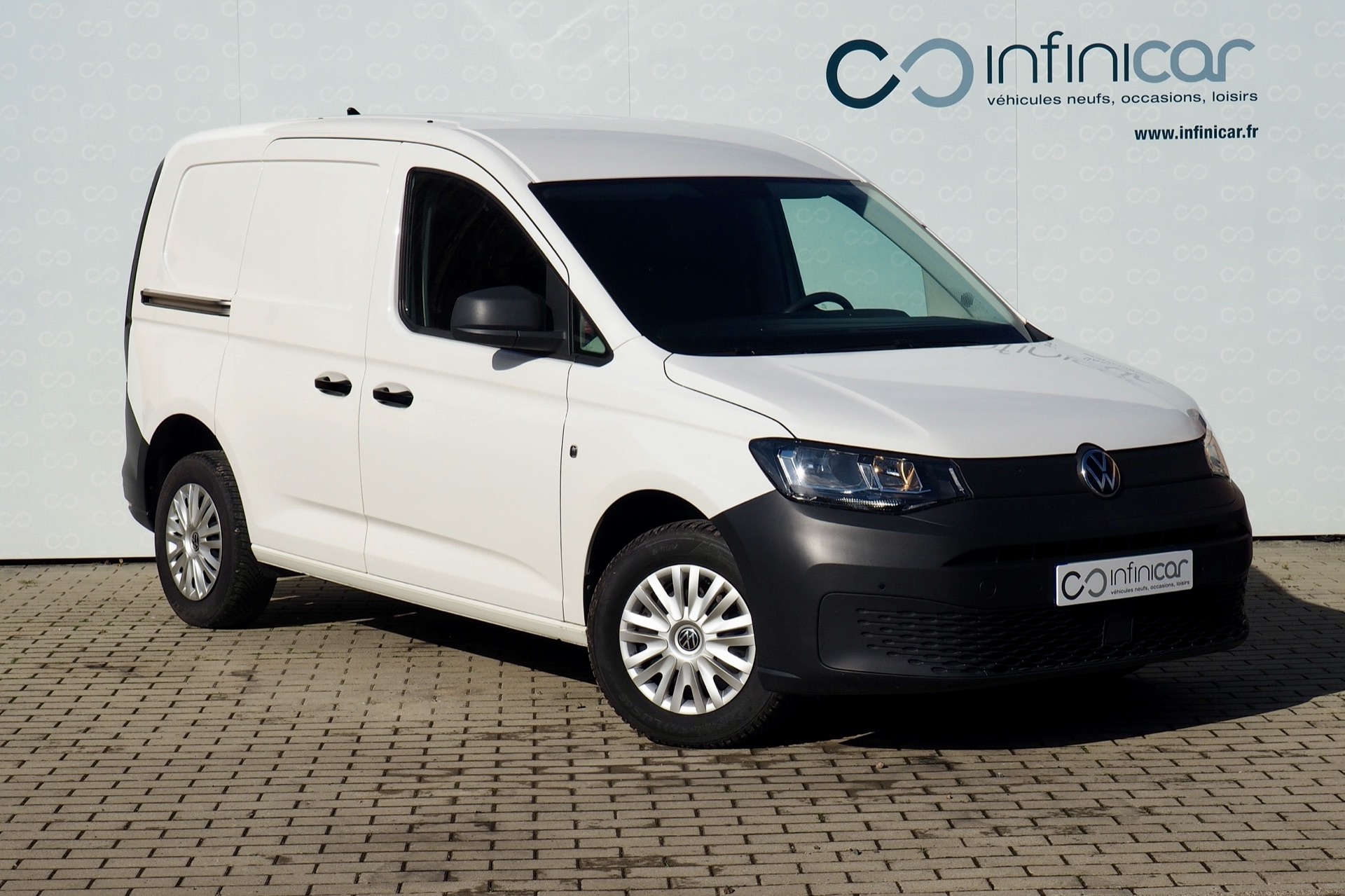 VOLKSWAGEN Caddy Van 2.0 Tdi 102 Business Line + Caméra – Garantie 12 mois – (14916,66 € HT)