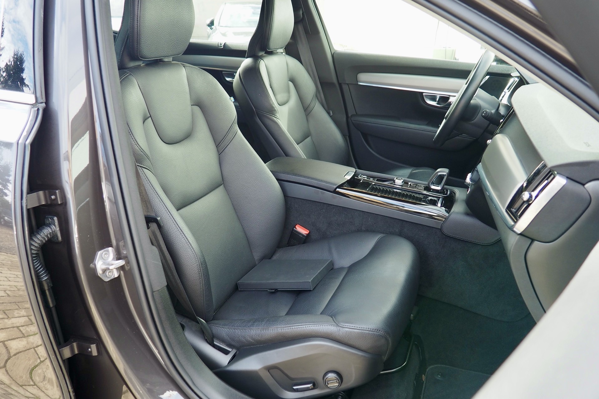 VOLVO V90 V90 T6 340 AWD Recharge Inscription + Options, 1ère Main – Garantie 12 mois.