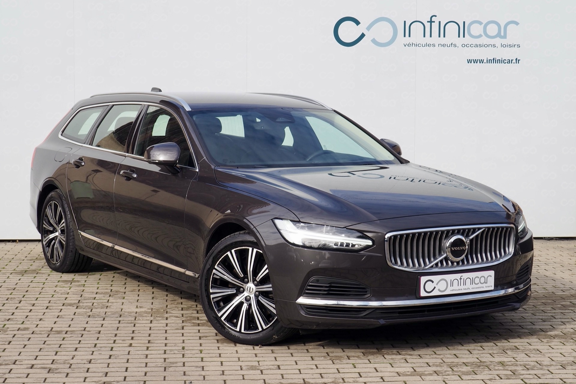 VOLVO V90 V90 T6 340 AWD Recharge Inscription + Options, 1ère Main – Garantie 12 mois.
