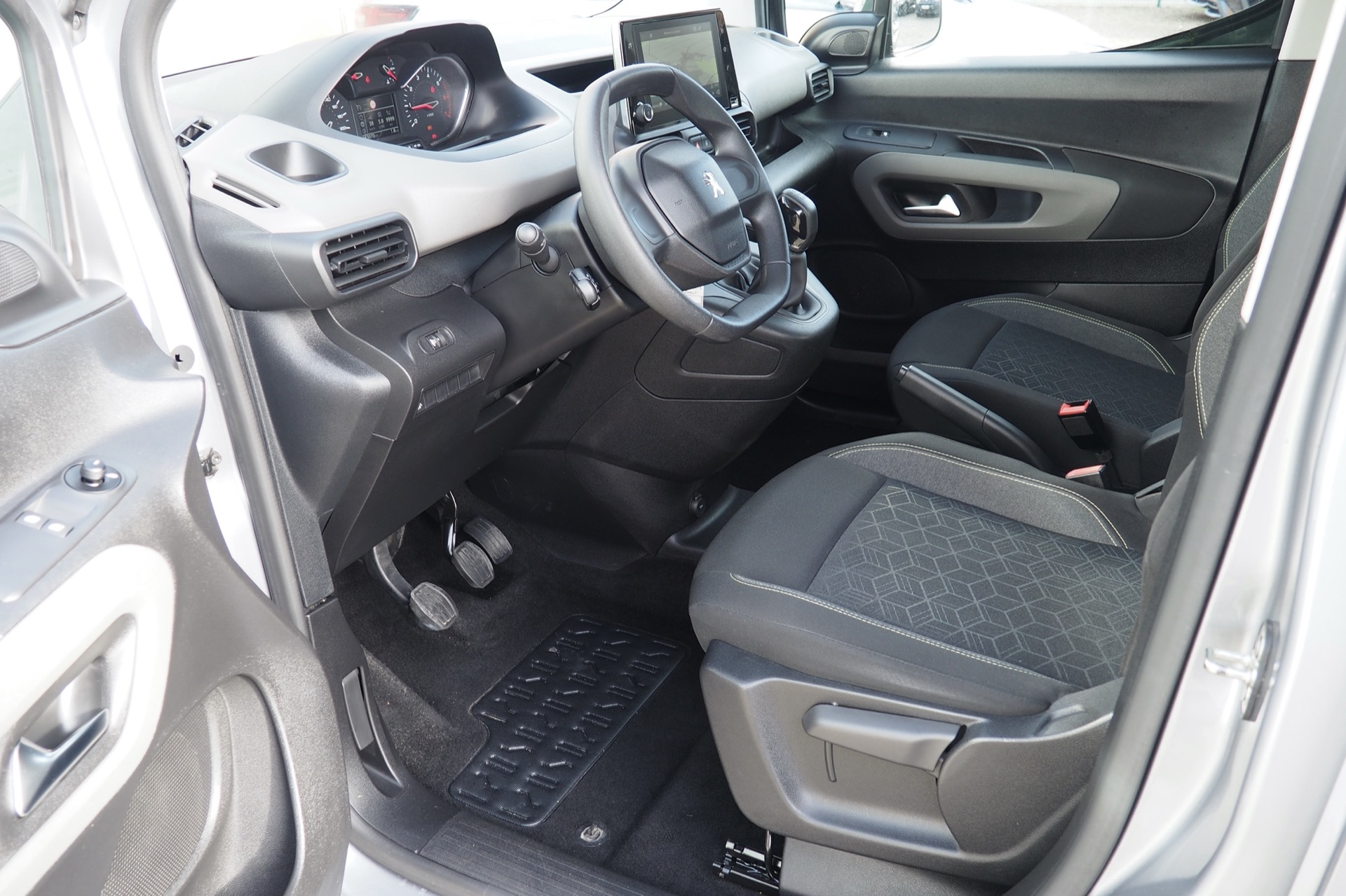 Peugeot Rifter 1,5 Hdi 100 Active Pack  + Options, 1ère Main – Garantie 12 mois.