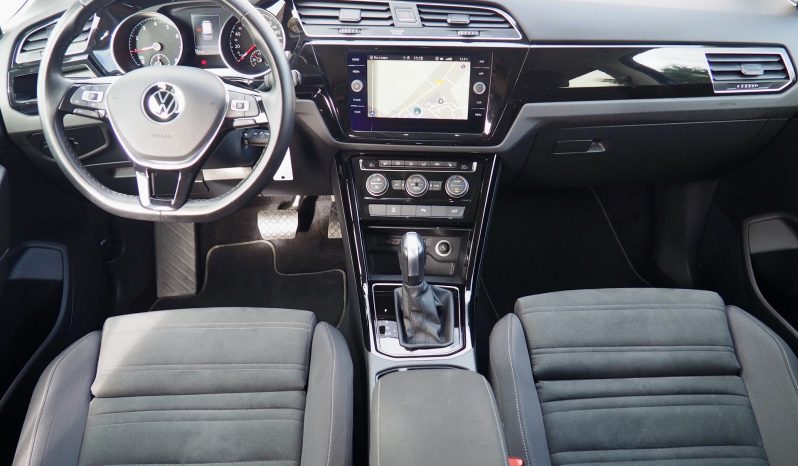 VOLKSWAGEN Touran 1,5 TSI 150 DSG Carat + Attelage + Options, 1ère Main – Garantie 12 mois.