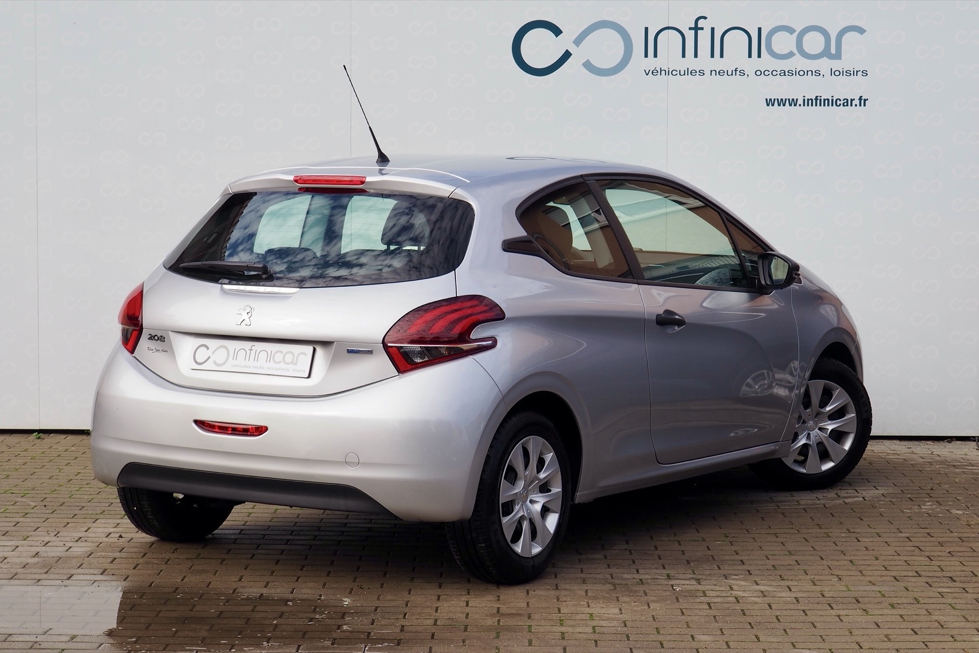 Peugeot 208 1,0 68ch Active + Clim , ** 24500 km **, 1ère Main – Garantie 12 mois