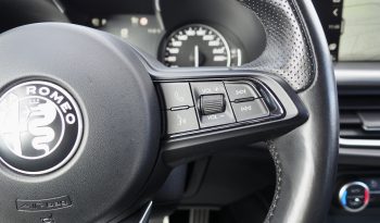 Alfa Roméo Stelvio 2,2d 160 AT8 Sprint + Pack Veloce + Options, 1ère Main – Garantie 12 mois. complet