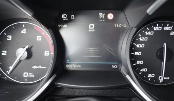 Alfa Roméo Stelvio 2,2d 160 AT8 Sprint + Pack Veloce + Options, 1ère Main – Garantie 12 mois. complet