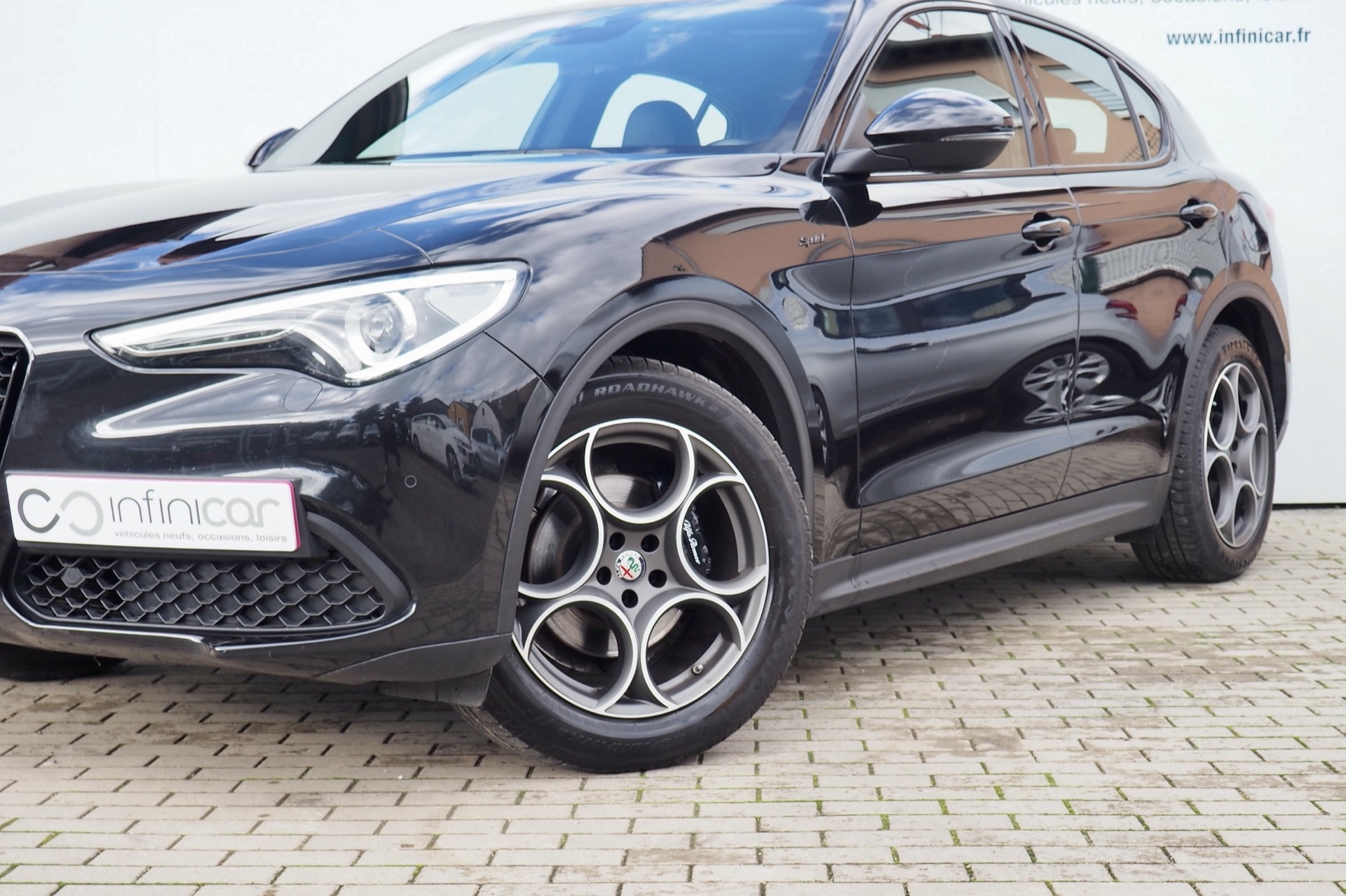 Alfa Roméo Stelvio 2,2d 160 AT8 Sprint  + Pack Veloce + Options, 1ère Main – Garantie 12 mois.