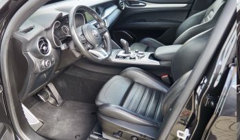 Alfa Roméo Stelvio 2,2d 160 AT8 Sprint + Pack Veloce + Options, 1ère Main – Garantie 12 mois. complet