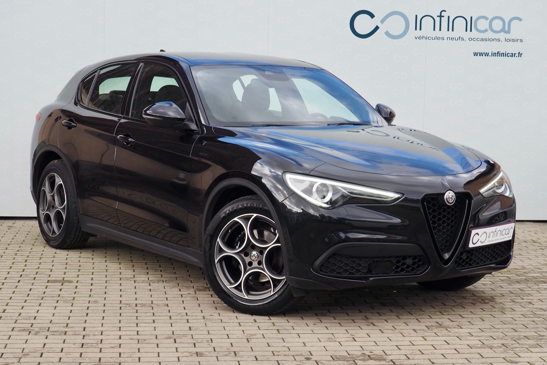 Alfa Roméo Stelvio 2,2d 160 AT8 Sprint  + Pack Veloce + Options, 1ère Main – Garantie 12 mois.